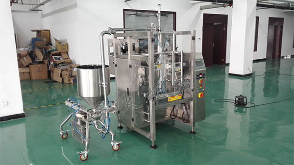 >袋裝辣椒醬灌裝機