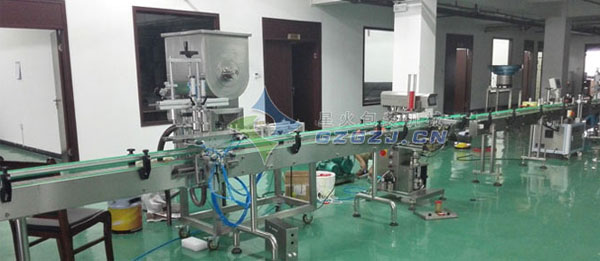 雙頭臥式攪拌直線醬料灌裝機,豆豉醬灌裝機