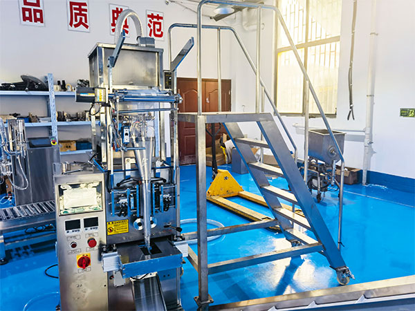 袋裝辣椒醬灌裝機